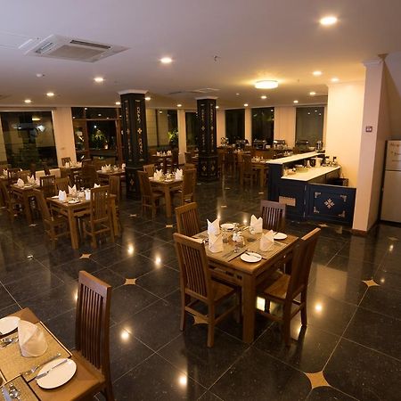 Win Unity Hotel Mandalay Buitenkant foto