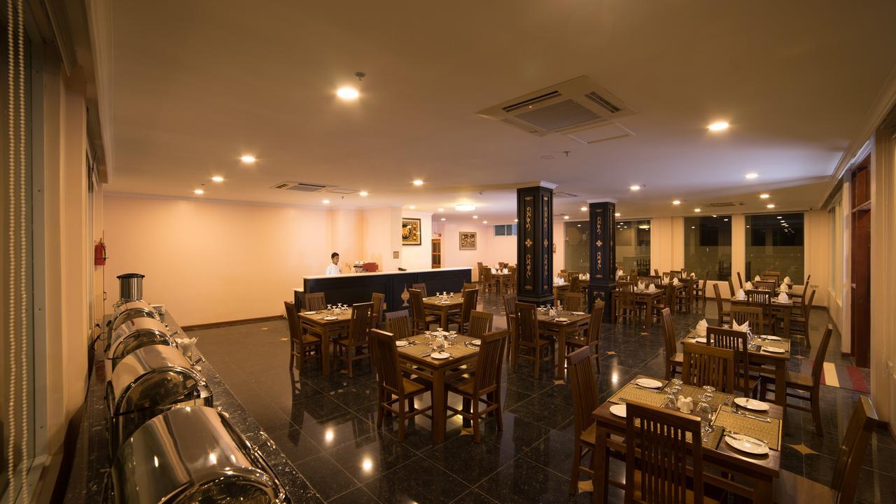 Win Unity Hotel Mandalay Buitenkant foto